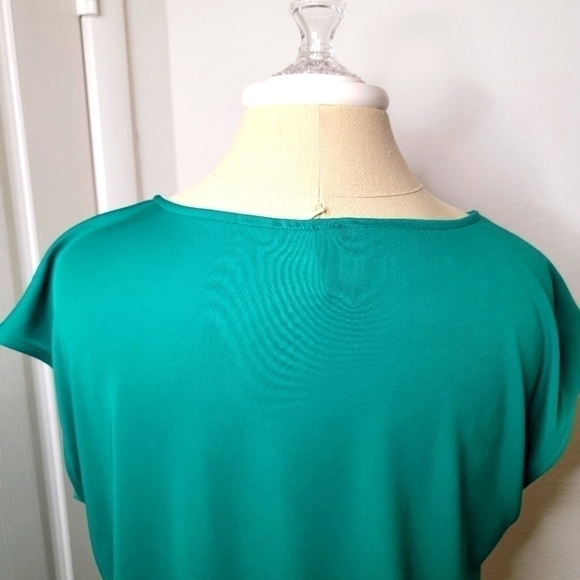 Guess by Marciano Green Sleeveless Blouse - Size Small - Picture 4 of 7